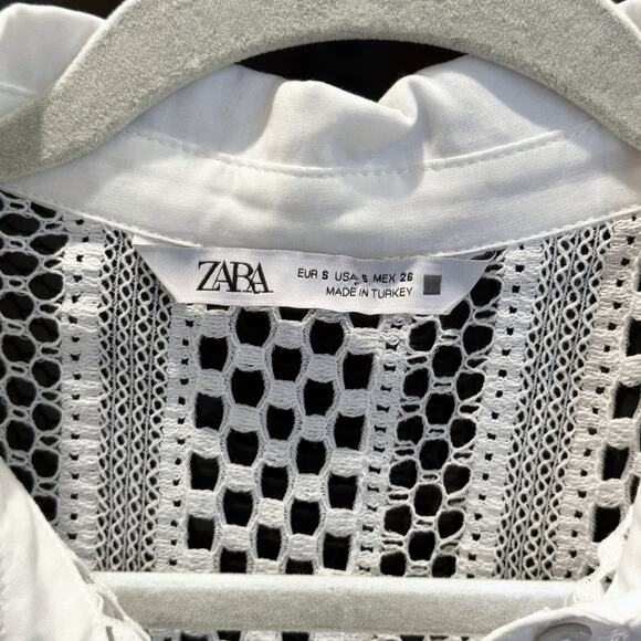 ZARA White Crochet Knit Sleeveless Collar Button Down - Small - Picture 3 of 4